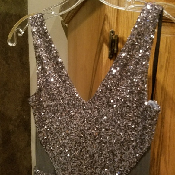 bebe sequin evening dress EUC - Picture 2 of 6